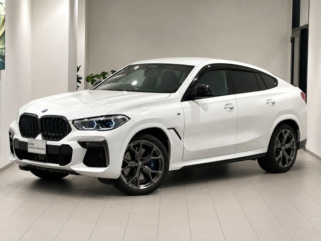 X6 M50i 4WD