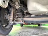 お車を安心してお乗りいただく為には、足回りの定期点検が欠かせません。サービスサポート(有償保証)では無料点検もご提供しており、安心のカーライフをお過ごしいただけるサポート体制が整っています。