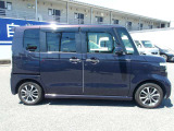 車の価格はお手頃でも、その道三十年以上の整備士が妥協なく検査するから安心!