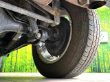 お車を安心してお乗りいただく為には、足回りの定期点検が欠かせません。サービスサポート(有償保証)では無料点検もご提供しており、安心のカーライフをお過ごしいただけるサポート体制が整っています。