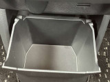 ちょっとした小物入ります
