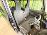 運転席シート廻りは使用感も少なく、良好な状態となっています。丁寧に使われていたことがよくわかりますね。