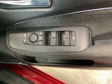 運転席のパワーウインドウ等操作部