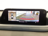全方位モニターがついています! 車の周囲を360&deg;安全確認できるので、普段の駐車はもちろんの事、縦列駐車や幅寄せの際にも活躍してくれますよ。