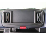オーディオレス仕様車ですので、お客様好みのナビゲーションやオーディオが装着可能です。