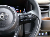 ステアリング右のスイッチにクルーズコントロール機能付き★高速走行時に前車との距離を保ちながら、一定速度での自動走行が可能です!