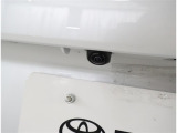 バックカメラが付いているので後方確認が非常にしやすいです。今や運転初心者も熟練者も必須装備!ついていて損はないですね♪