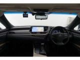 CPOならではの内外装の手入れを施し、納車前に12品目の部品交換と90項目以上の点検・整備を独自の基準に基づき実施。