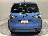 「バックフォルム」です。トランク・ラゲッジスペースには、多くの荷物を入れることが可能です。
