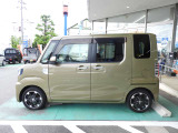 雪道安心4WD☆ナビ☆ETC☆ドラレコ☆CD再生☆DVD再生☆Bluetooth☆両側電動スライド☆禁煙車☆シートヒーター