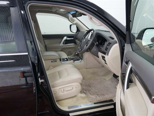 トヨタ ランドクルーザー200 4.6 ZX 4WD の中古車詳細 (43,000km