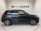 車両右側面からの写真になります。車をご覧になりたい時はお気軽に最寄りの店舗へご相談下さい。