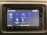 ナビゲーションはフルセグTV対応のGathers純正メモリーナビを搭載しています。Bluetoothオーディオ機能がありますので、スマートフォンなどの音楽も再生できます。
