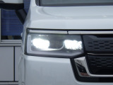 ★LEDヘッドライト搭載★ 白っぽく光る明るく省電力なLEDライト!先進的な白い輝きでフロントフェースを引き締めます☆