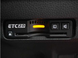 ◆ETC2.0装着◆進化したドライブ体験。料金収受システムだけだったETCが生まれ変わって、高速道路を賢く使うETC2.0に進化しました。多彩な情報サービスが便利で快適なドライブ体験を提供します。
