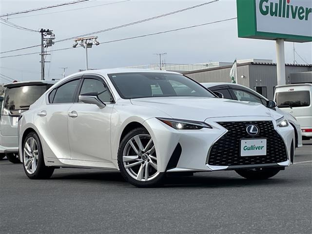 IS 300h 4WD 本革シート