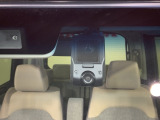 先進の安全運転支援システム、HondaSENSINGがもたらす、より高い安心と快適性です。ドライブレコーダー付きで、万が一の場合でも安心です。
