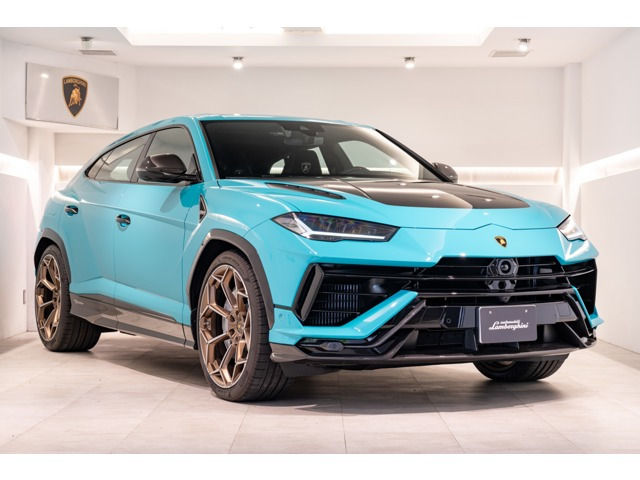 ウルス ペルフォルマンテ 4WD