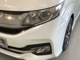 LEDヘッドライトは、点灯の瞬間から最大光量を発揮し、突然暗くなるトンネルなどでの安定感を高めます。