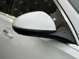 納車前整備は、検査ライン等の施設が充実した当店3階の指定工場で入念に行います。メルセデス・ベンツの定める厳しい基準をクリアしたお車のみをご案内させて頂きます。