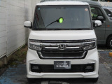 新しく入庫いたしました!当社自慢のお車です。下にこの車のセールスポイントを、写真複数枚と説明でアピールしてあります!まずはご覧になってください。いろんなところをチェックできますよ。