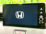 【純正9型ナビ】人気の純正ナビを装備しております。ナビの使いやすさはもちろん、オーディオ機能も充実!キャンプや旅行はもちろん、通勤や買い物など普段のドライブも楽しくなるはず♪