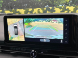 【アラウンドビューモニター】専用のカメラにより、上から見下ろしたような視点で360度クルマの周囲を確認することができます☆死角部分も確認しやすく、狭い場所での切り返しや駐車もスムーズに行えます。