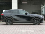 ロングノーズと大きなボディで、CX-60らしい上質なシルエットです。