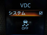 『VDC』(横滑り軽減装置)が装着されていますので、滑りやすい道や障害物を回避した際に、車両を安定させます♪♪