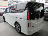 中古車の魅力は、通常別途かかるオプションがほぼ装備されている事です!!お買い得かと思ったらまずはお問い合わせを!!中古車という特性上、早い者勝ちです・・・