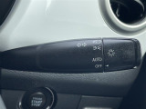 【 オートライト 】オートライトなのでライトの点け忘れを気にすることなく運転が出来ます♪//