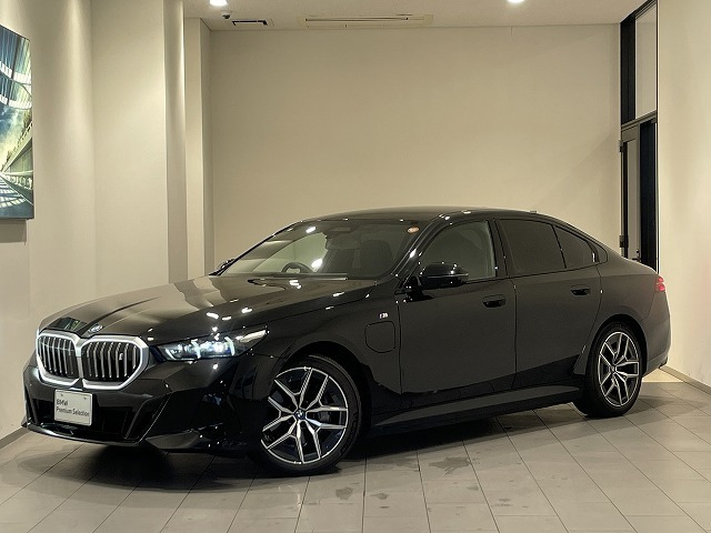 BMW i5 
