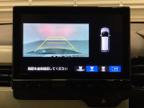バックでの車庫入れも安心です! リアカメラが付いているバックモニター付のナビを装備しております。バンパーについているソナーや、操作線もついており距離感も画面から確認できます。