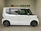車両右側面からの写真になり。車をご覧になりたい時はお気軽に最寄りの店舗へご相談下さい。
