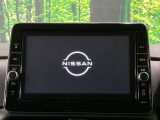 【純正9型ナビ】人気の純正ナビを装備しております。ナビの使いやすさはもちろん、オーディオ機能も充実!キャンプや旅行はもちろん、通勤や買い物など普段のドライブも楽しくなるはず♪