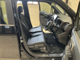 運転席・助手席にはシートヒーターを装備しておりますので、快適にお使いいただけます!