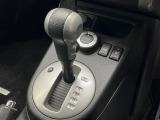 【シートヒーター】寒い日に重宝するシートヒーター!エアコンより早く温まってくれるので寒がりの人も安心ですね♪エアコンの温風は乾燥するから苦手、という方にもをおすすめです。