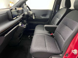 【車内ルームクリーニング済】専門スタッフにより車内はきれいにルームクリーニングを行っております。