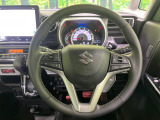 【純正革巻きステアリング】上質な革を使用することで、手にしっかり馴染みとても運転しやすいハンドルです♪