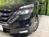 【LEDヘッドライト】悪天候や夜間走行時も良好な視界を確保し安心して運転できる高輝度LEDヘッドライトを装備!点灯速度が早く、消費電力も抑えられています。
