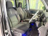 運転席シート廻りは使用感も少なく、良好な状態となっています。丁寧に使われていたことがよくわかりますね。