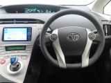 スタイリッシュなインパネ周りです!運転の際、常に目にする部分は、シックにまとめた飽きの来ないデザインが人気です!