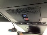 【SOSボタン】体調が悪くなったときや、事故に遭遇したとき、あおり運転にあっている時など、緊急時にボタンを押すと緊急サポートセンターにつながり、オペレーターが警察・救急への取次ぎを行います。