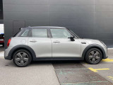 岐阜・大垣にて在庫車を共有しております。また、東濃エリアには「MINI 多治見」もございますので、お気に入りのMINIが見つかりましたらご連絡ください★近くの店舗でご案内も可能です♪