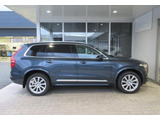 ボルボ唯一の7シーターXC90、そのスタイルは、威風堂々とした存在感ある