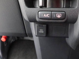 運転中にスマホなど充電できます。