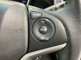アクセルから足を離しても設定したスピードを保ち走行し、高速道路での疲労軽減に役立つクルーズコントロール付きです!