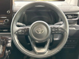 【純正革巻きステアリング】上質な革を使用することで、手にしっかり馴染みとても運転しやすいハンドルです♪