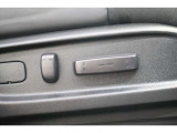 高級車の代名詞!電動シートが装備されています!