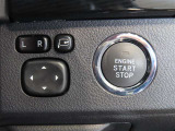 スマートキー装備車なので、キーを取り出さなくてもエンジン始動が可能です。